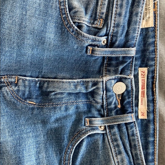 Levi Jeans - Picture 3 of 3